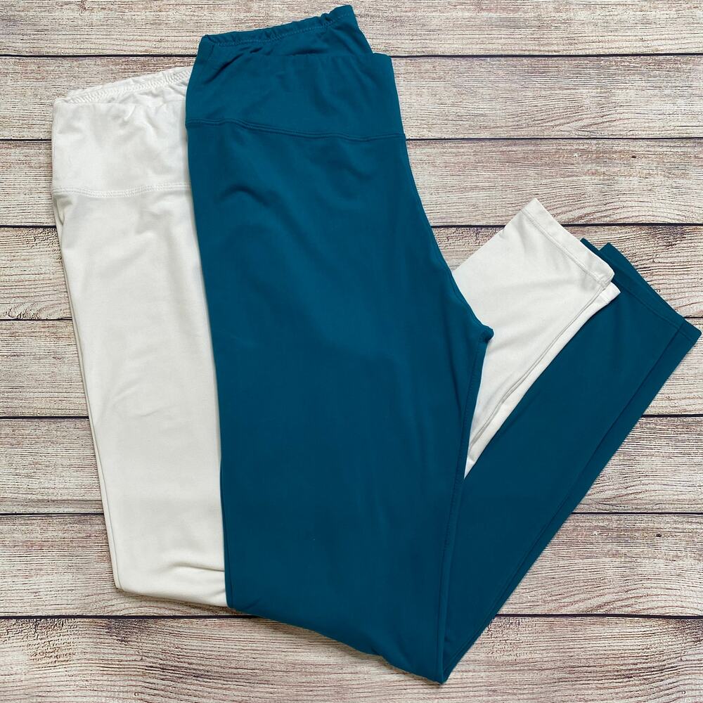 Natural Feeling Legging Set of Two Aqua and White Plus Size